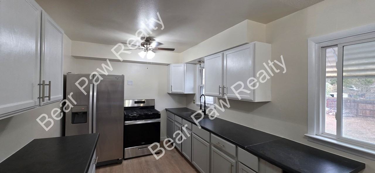 4738 Greybull Ave - Photo 6 of 17