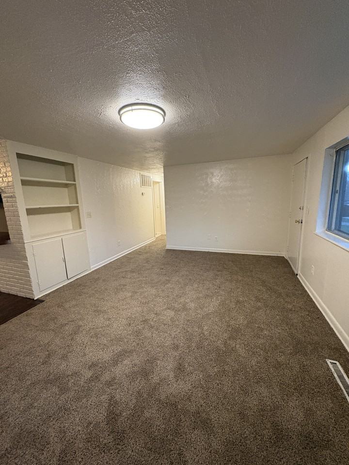 2236 Bushwick Drive - Photo 7 of 11