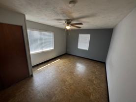 401 W Seminole Ave - Photo 1 of 1