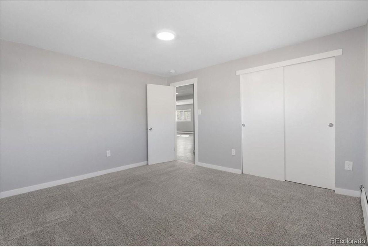 4016 Milwaukee St - Photo 5 of 37