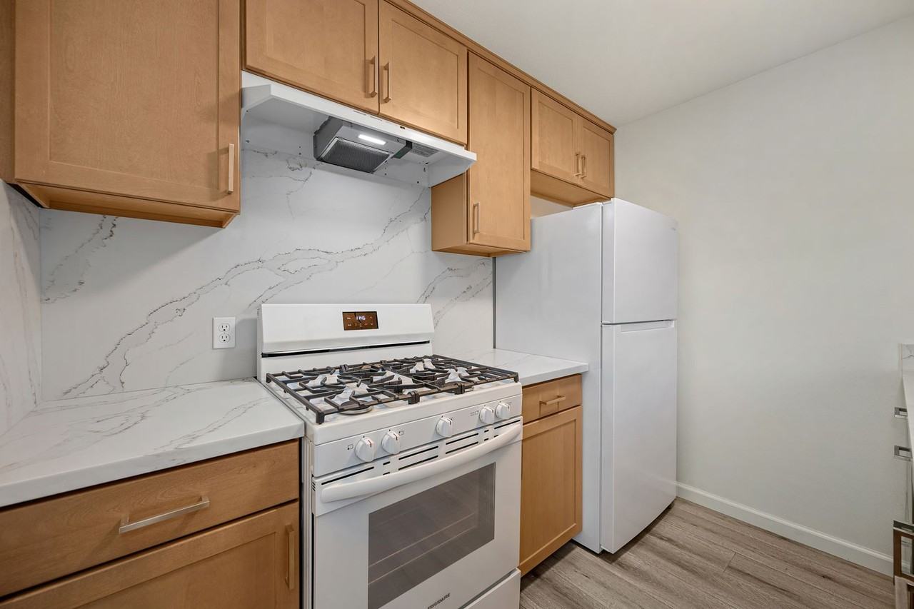 3625 Sapphire Dr #1 - Photo 6 of 16