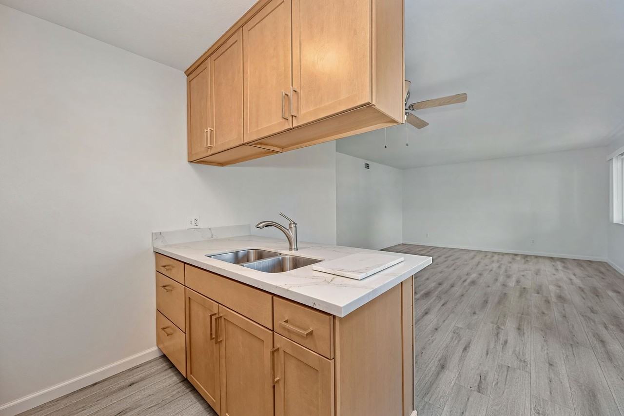 3625 Sapphire Dr #1 - Photo 7 of 16
