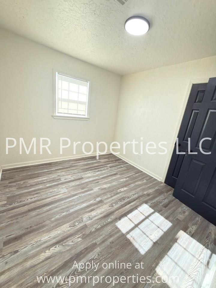 708 Nw 34th St - Photo 6 of 8