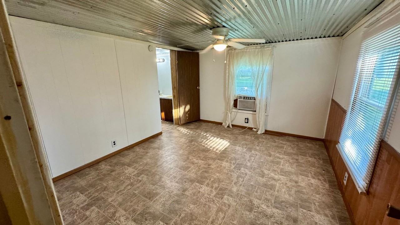 238 Cedar Tree Dr - Photo 5 of 19