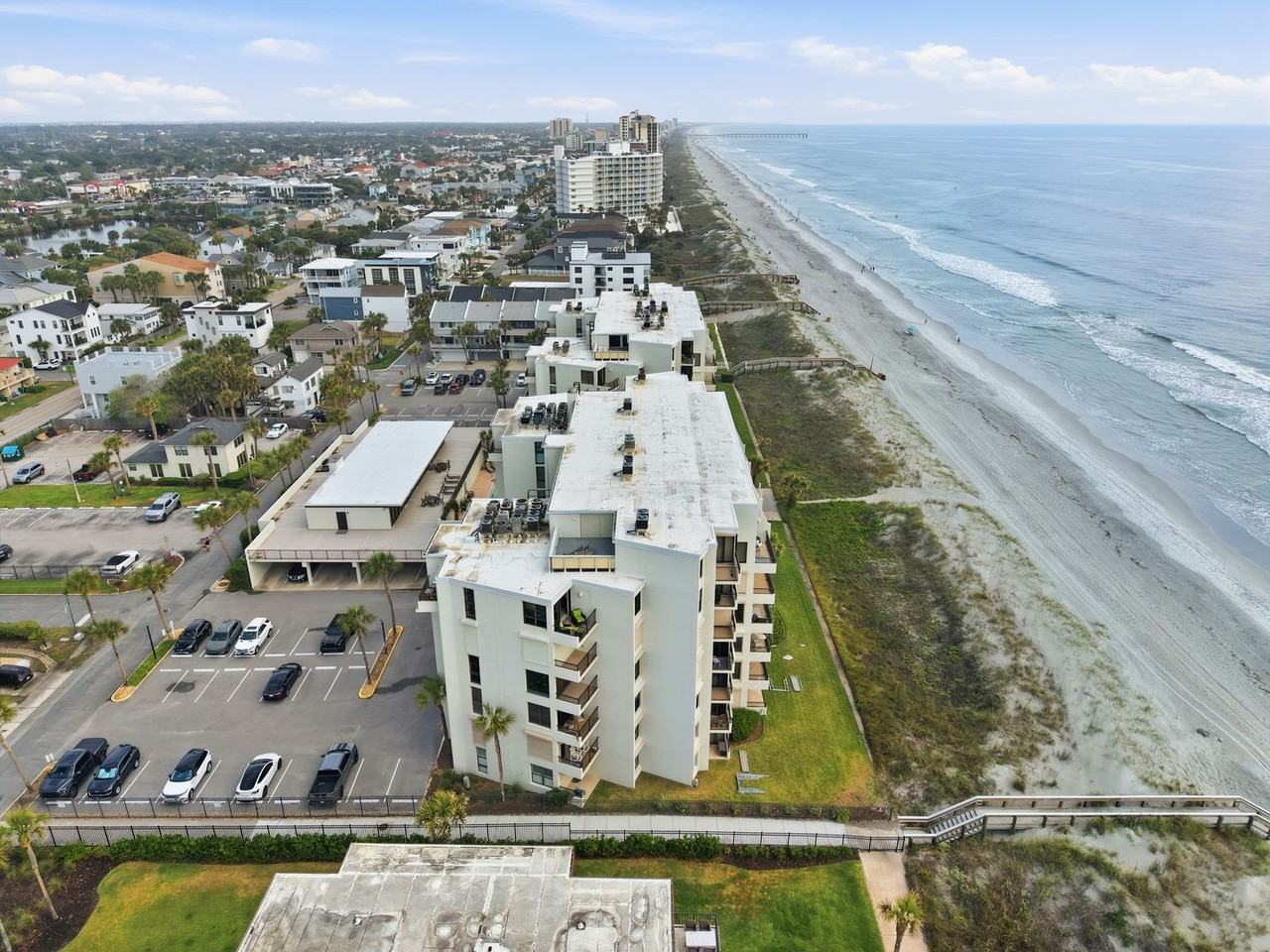 2200 Ocean Dr S - Photo 3 of 50