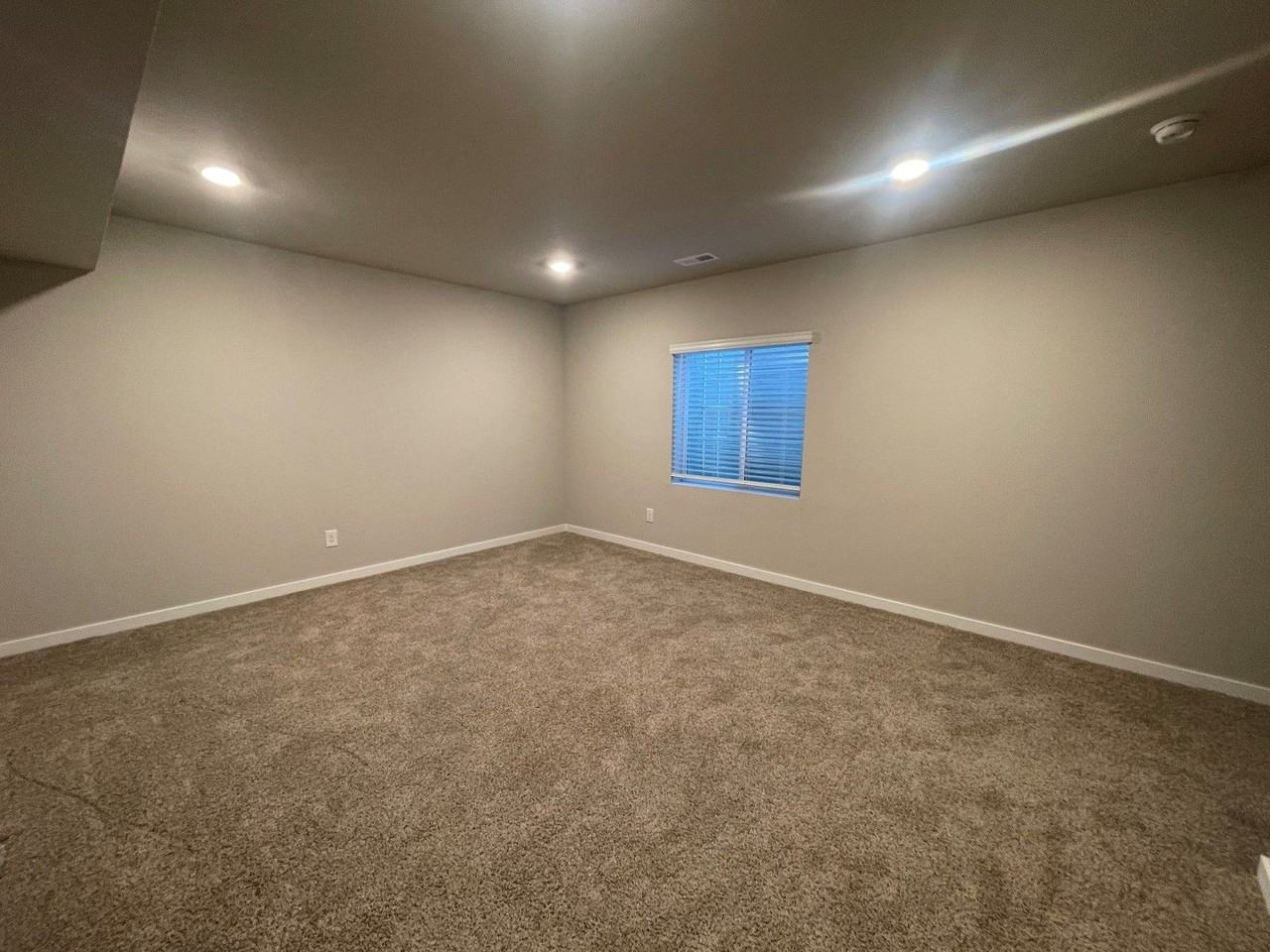 11612 Port Royal Dr - Photo 3 of 19