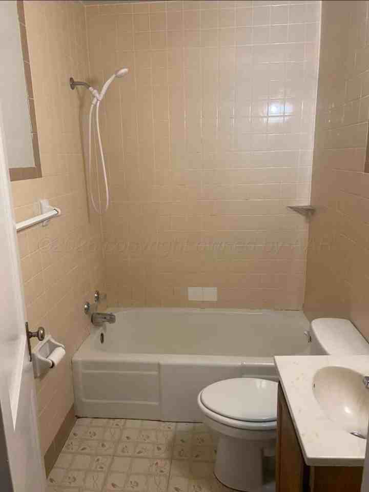 2225 S Taylor St - Photo 7 of 7