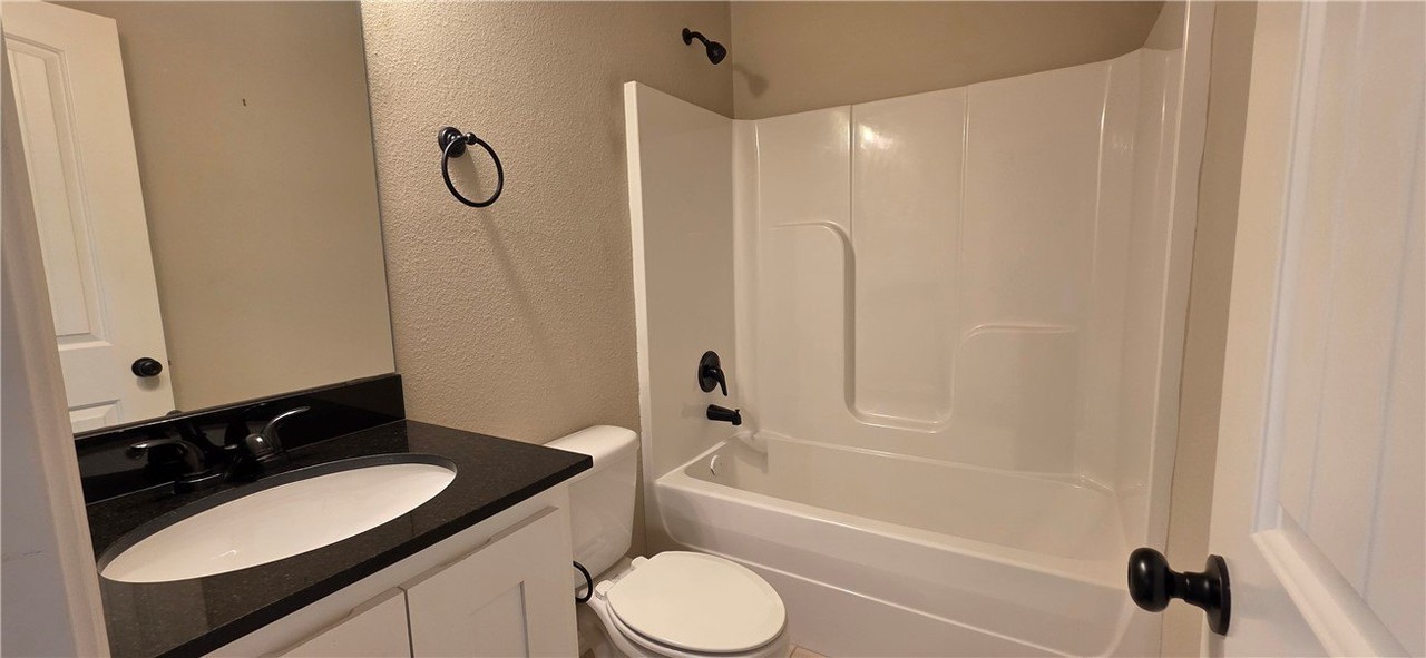 340 Brigade Blvd - Photo 7 of 9