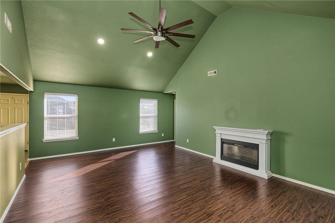 4103 Sw Limestone Ave - Photo 2 of 18
