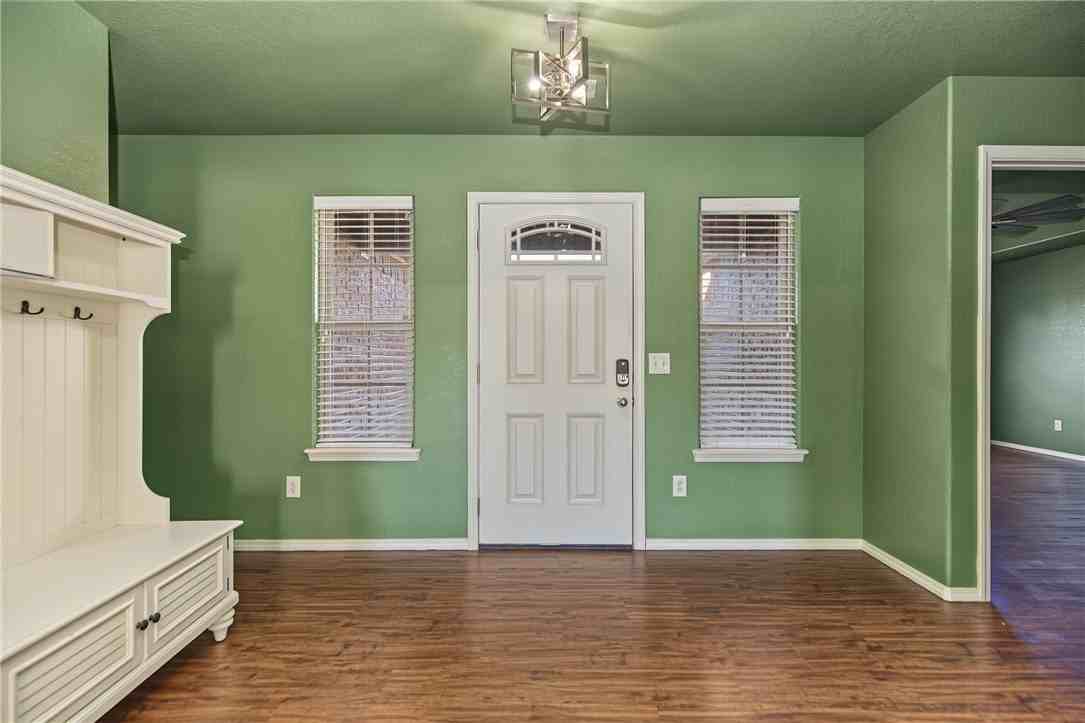 4103 Sw Limestone Ave - Photo 5 of 18