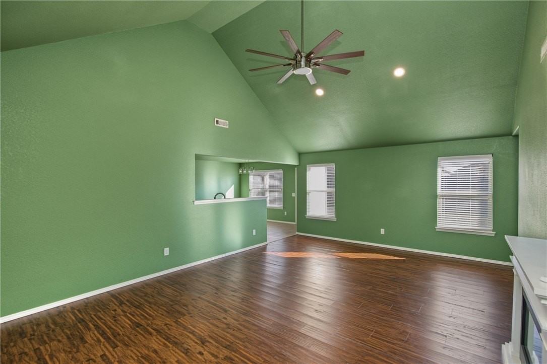 4103 Sw Limestone Ave - Photo 7 of 18