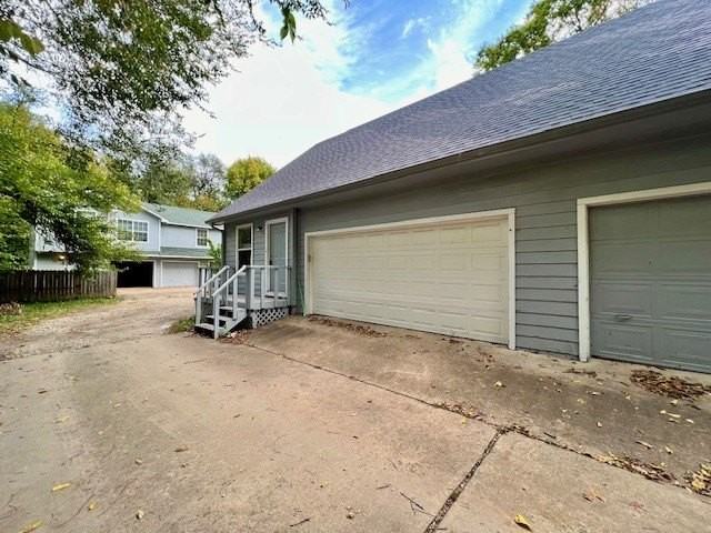 116 Neal St - Photo 2 of 8