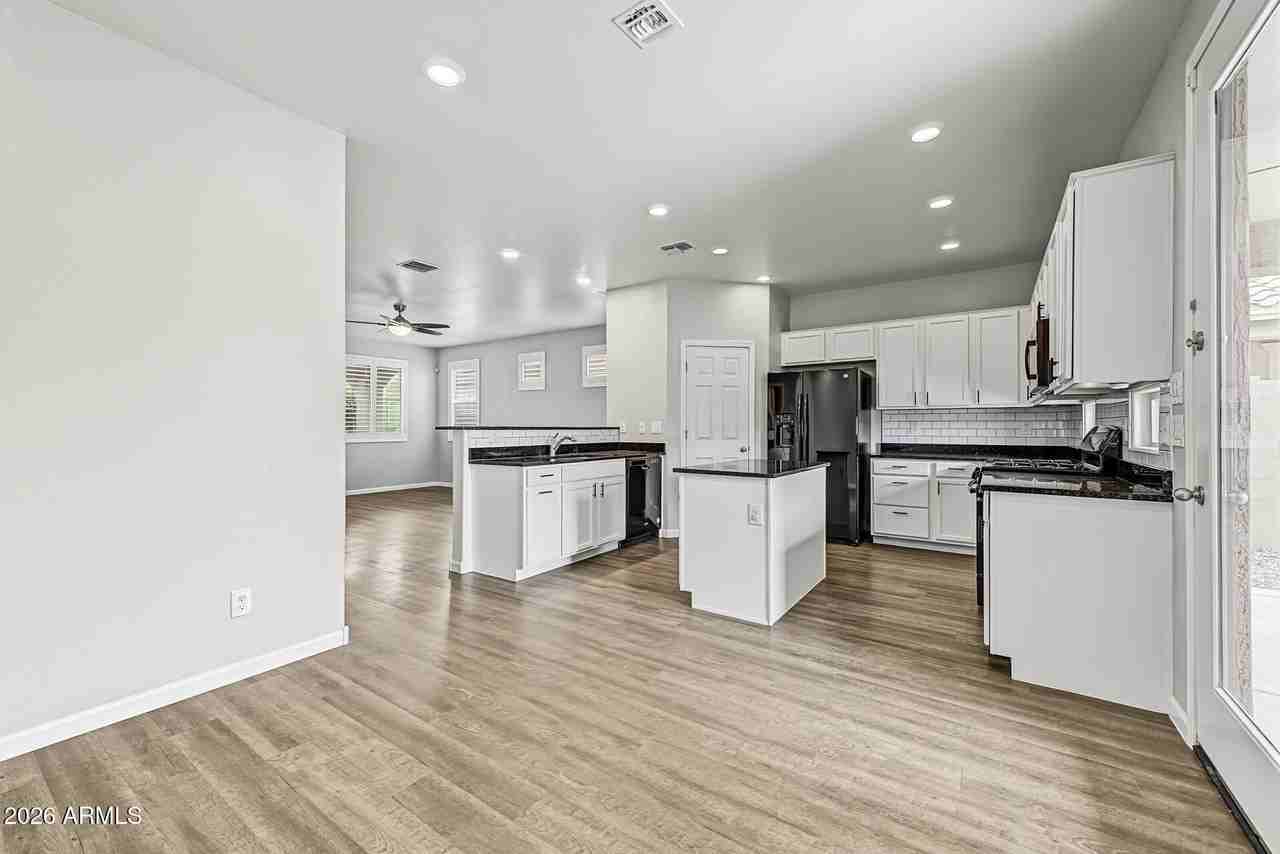 36909 N Coronado Ln - Photo 5 of 50