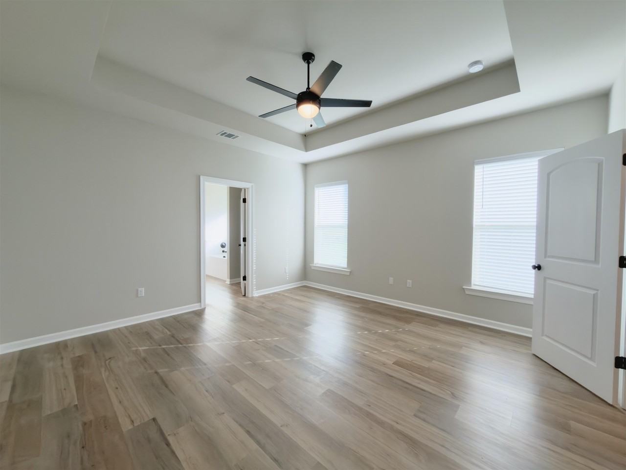 183 Pond Dr - Photo 5 of 11