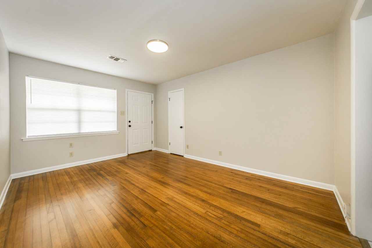 221 N Fillmore St #1 - Photo 6 of 11
