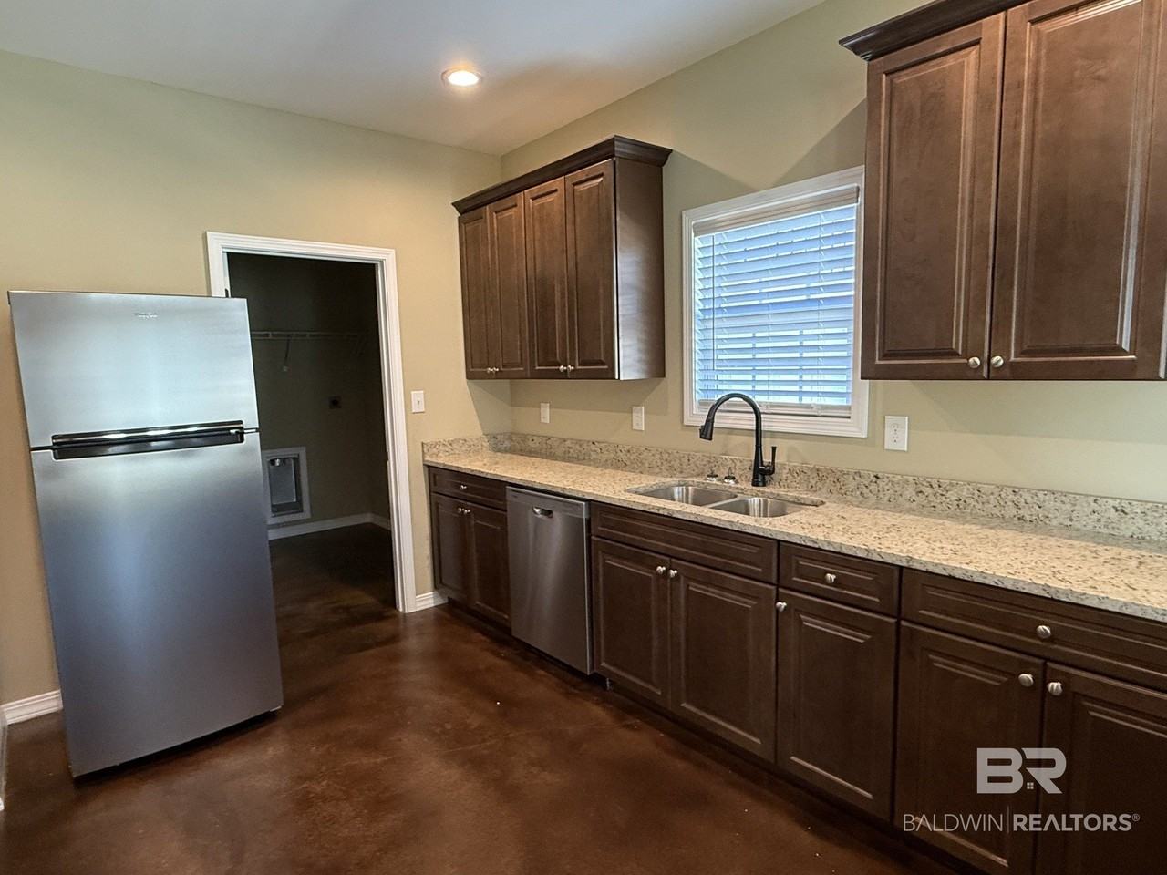 33720 Stables Dr #A - Photo 5 of 8