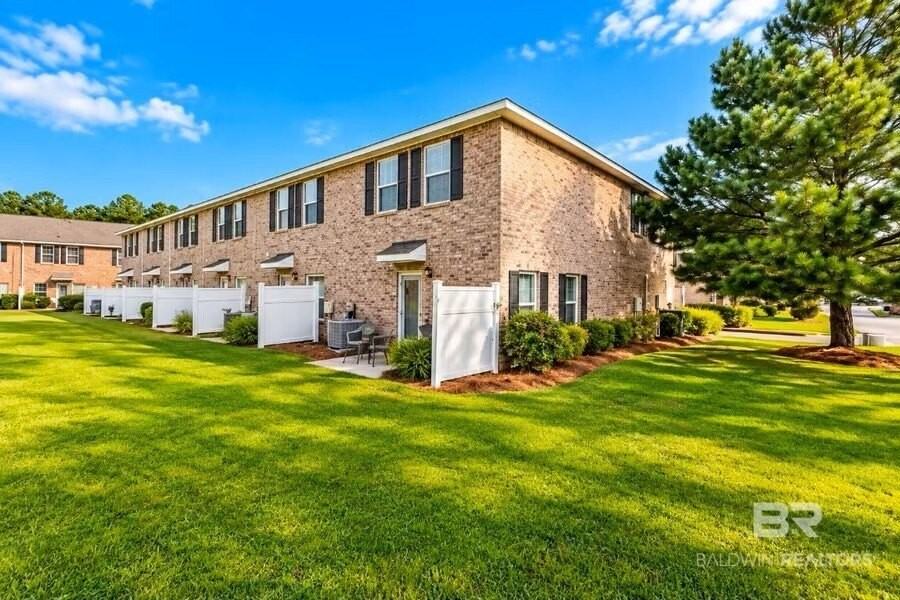6788 Spaniel Dr - Photo 3 of 21