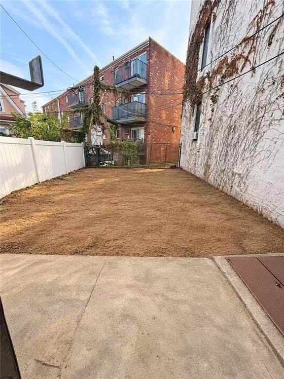 2360 65th St - Photo 5 of 9