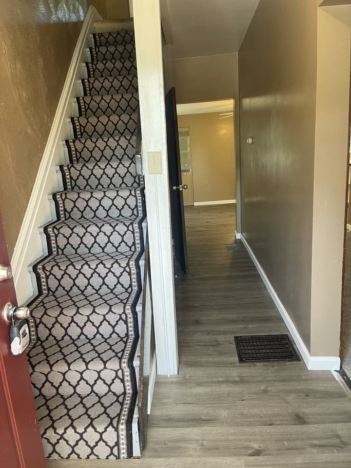 1052 Steuben St #1 - Photo 2 of 17