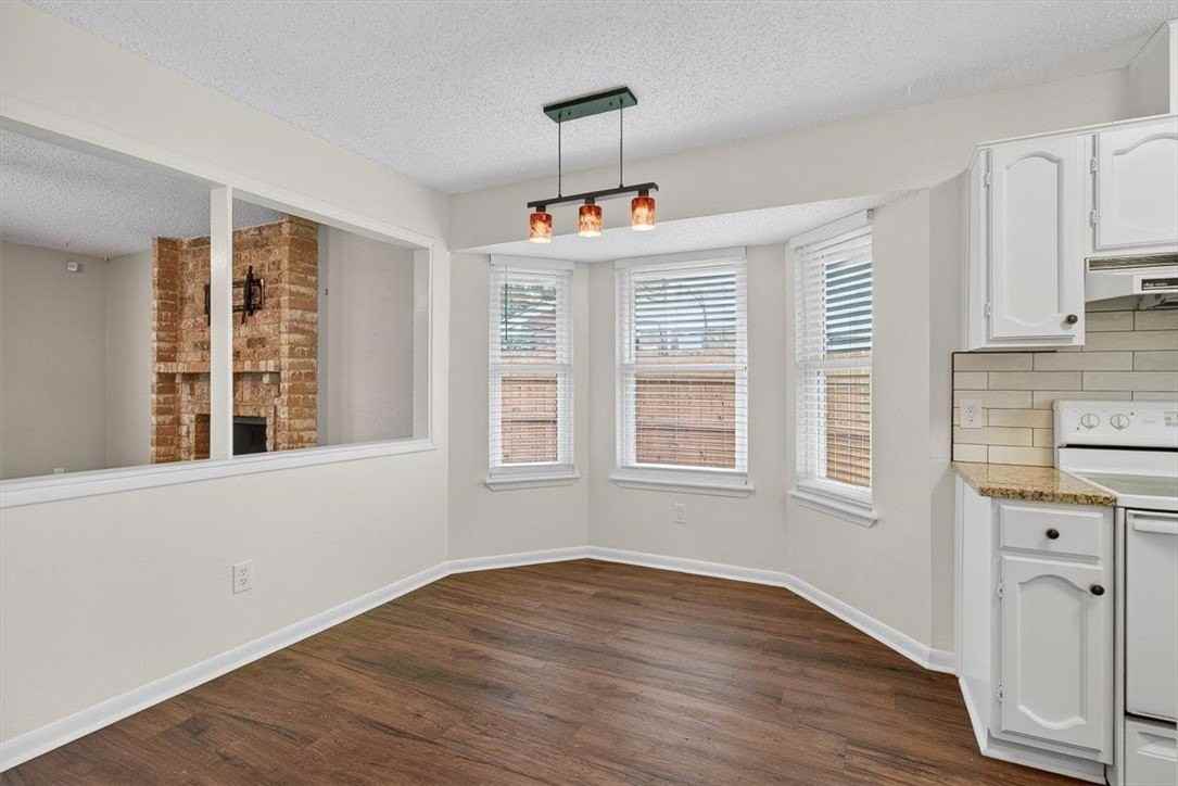 4026 Northwood Dr - Photo 4 of 40