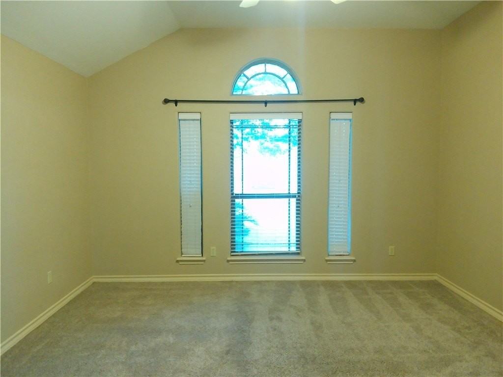 2514 Windblown Dr - Photo 6 of 12