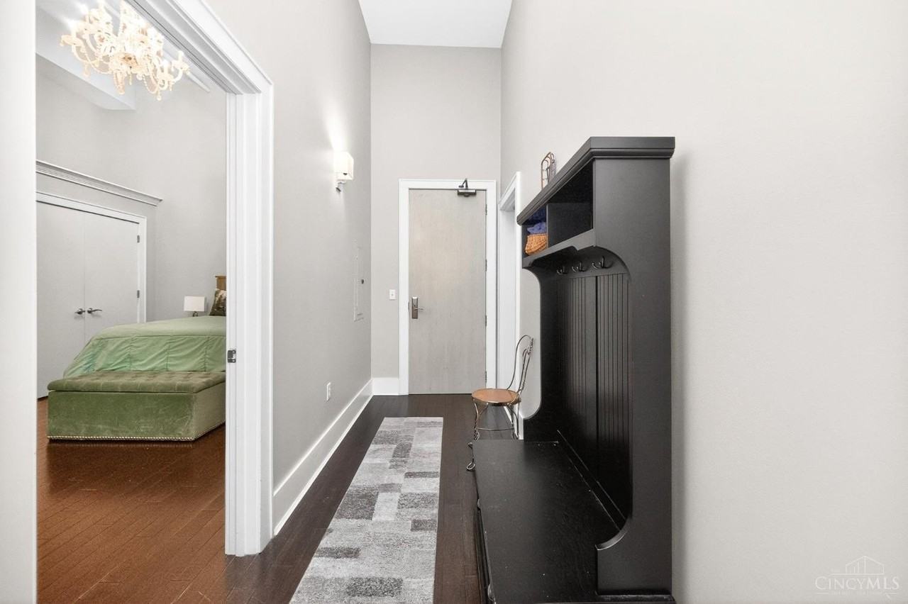 417 Vine St #201 - Photo 5 of 29