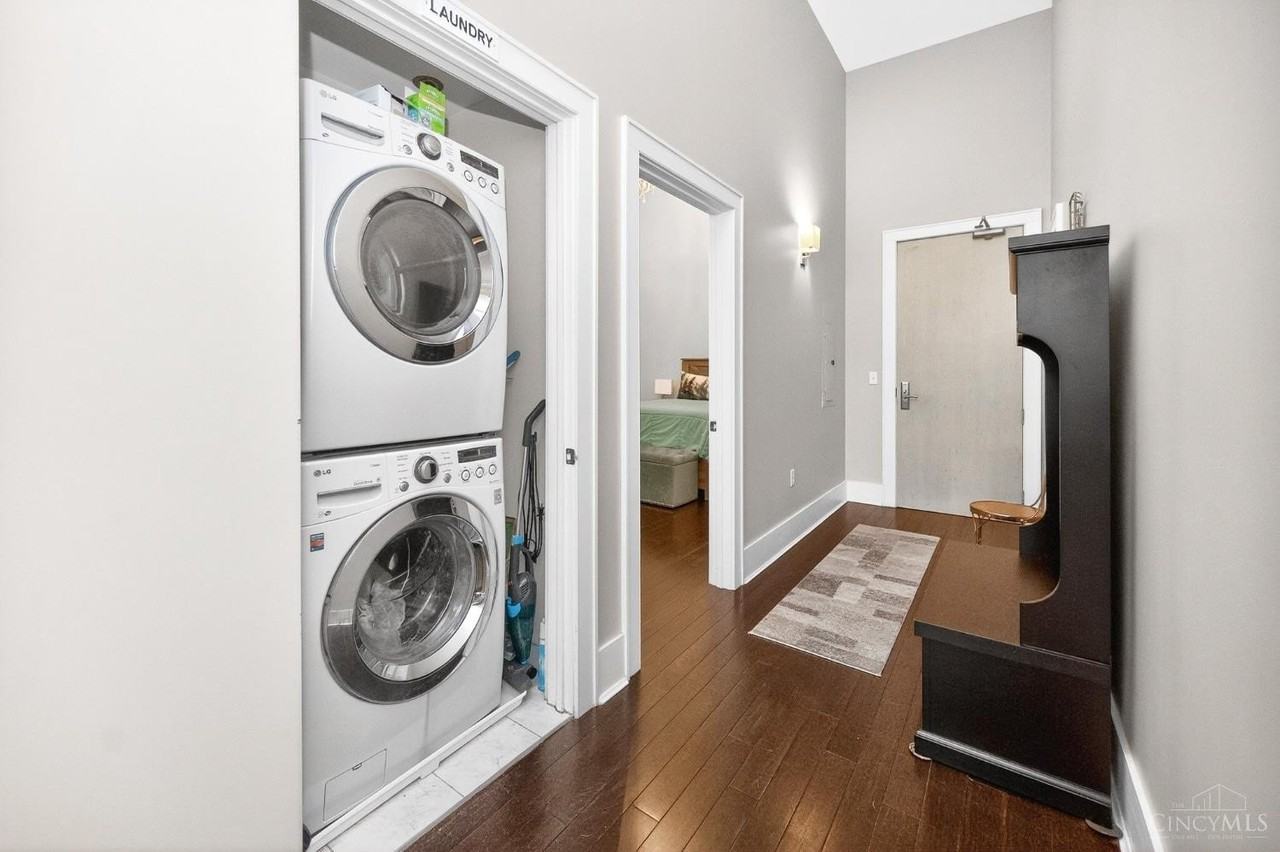 417 Vine St #201 - Photo 6 of 29