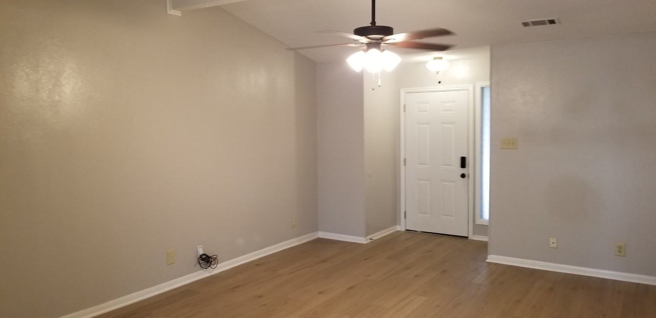 1802 Iris Cir #1 - Photo 2 of 14