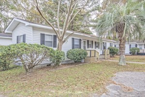 featured image of 1102 Hillside Dr #1