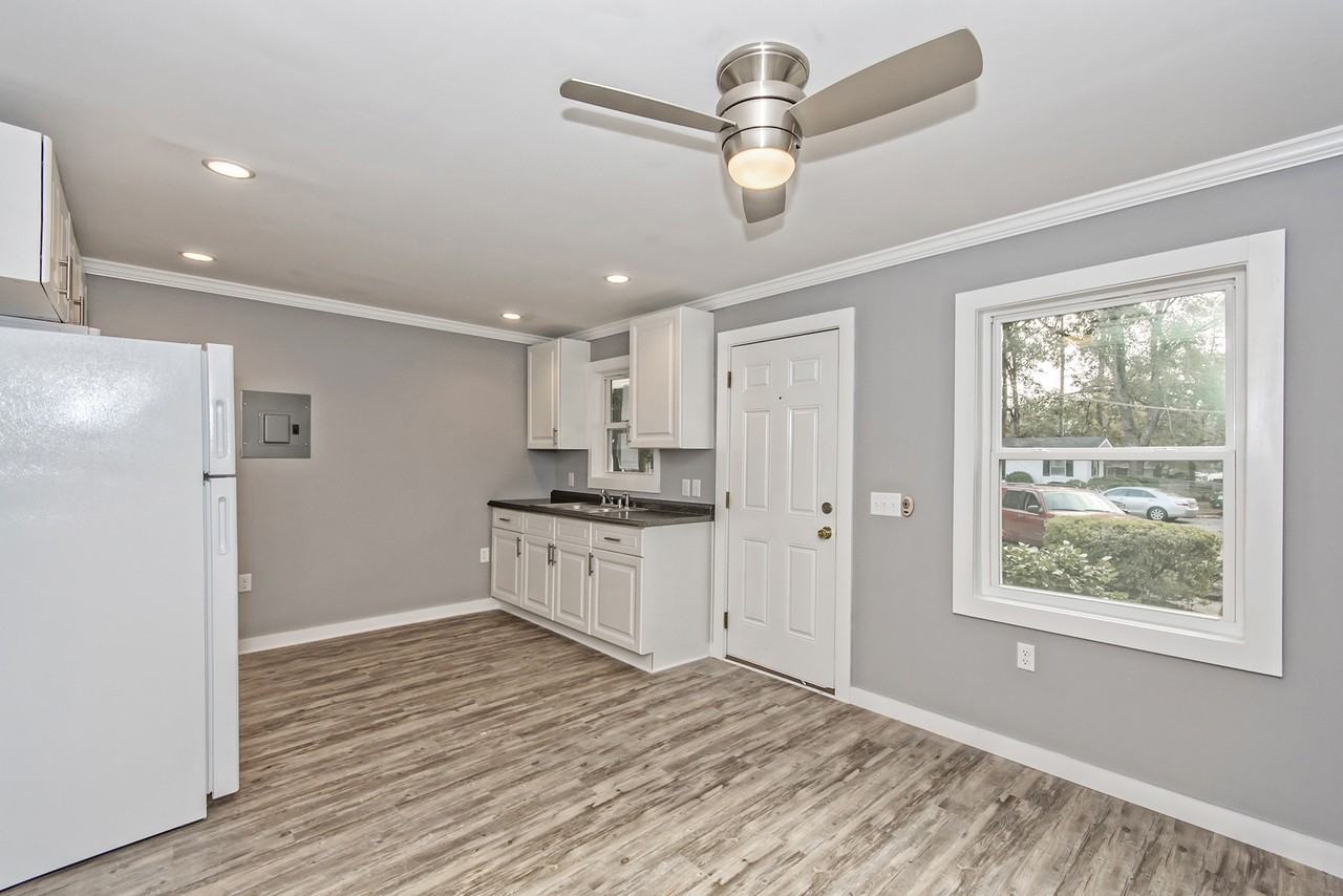 1102 Hillside Dr #1 - Photo 4 of 11