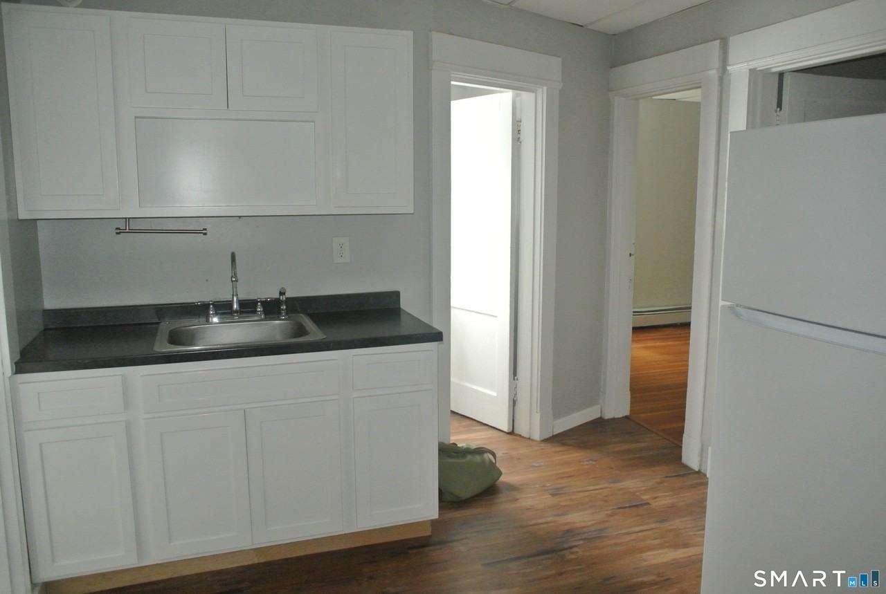 549 Howe Ave #A21 - Photo 2 of 17