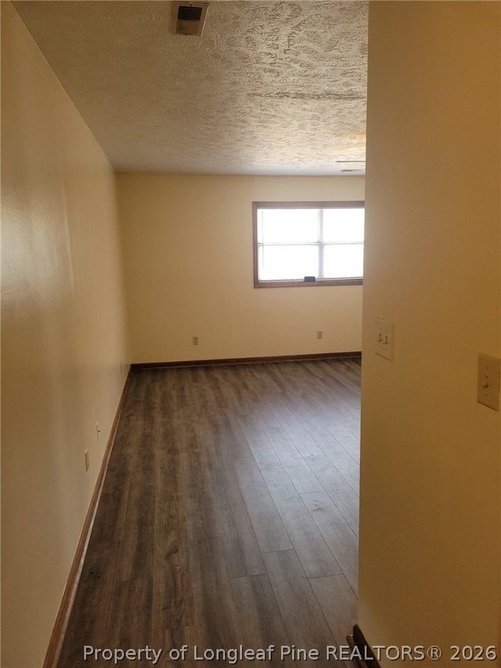 700 N Roberts Ave #202C - Photo 5 of 8