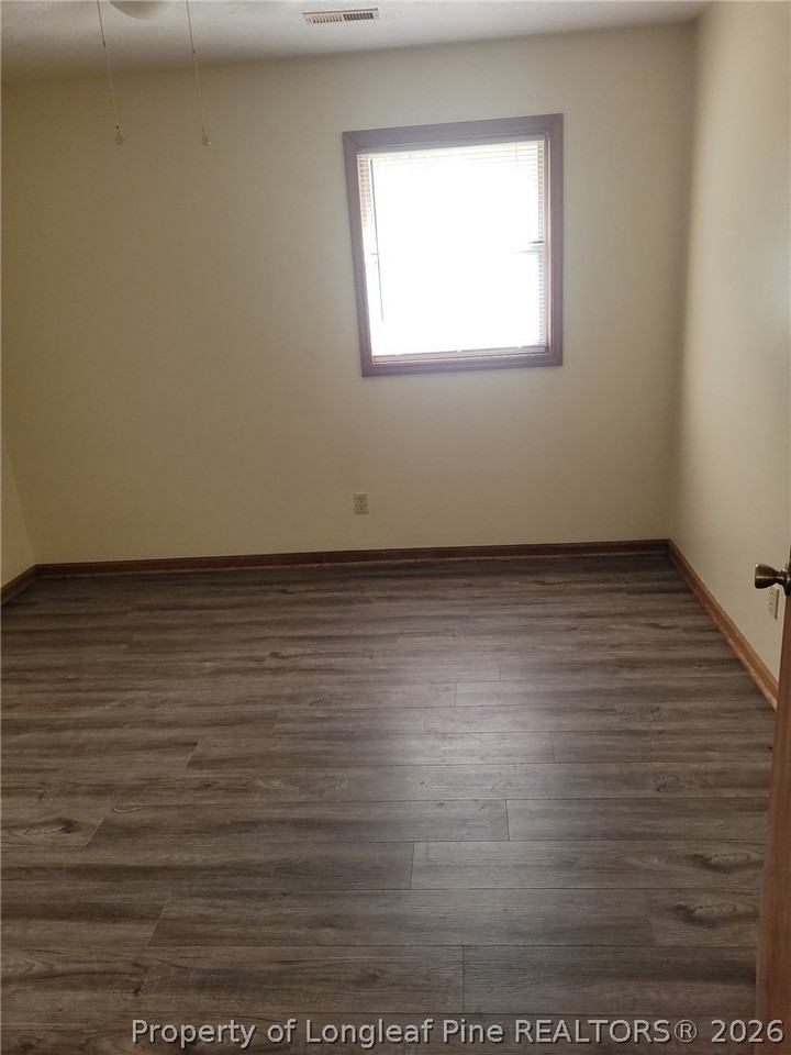 700 N Roberts Ave #202C - Photo 7 of 8