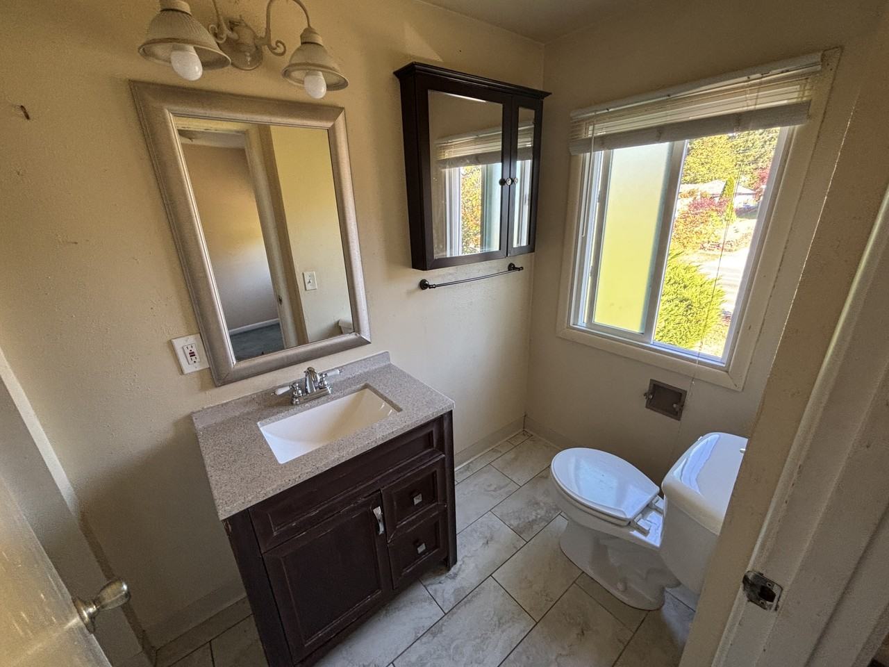 6115 Sw 45th Ave #1 - Photo 7 of 46