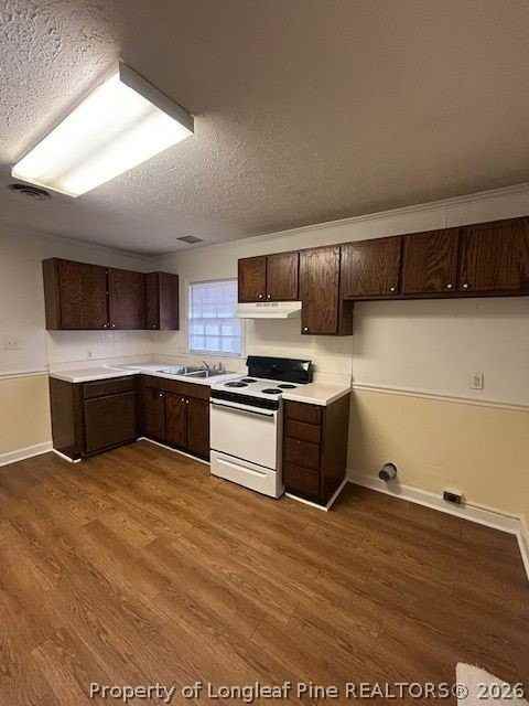 1005 N Elm St #19 - Photo 3 of 11