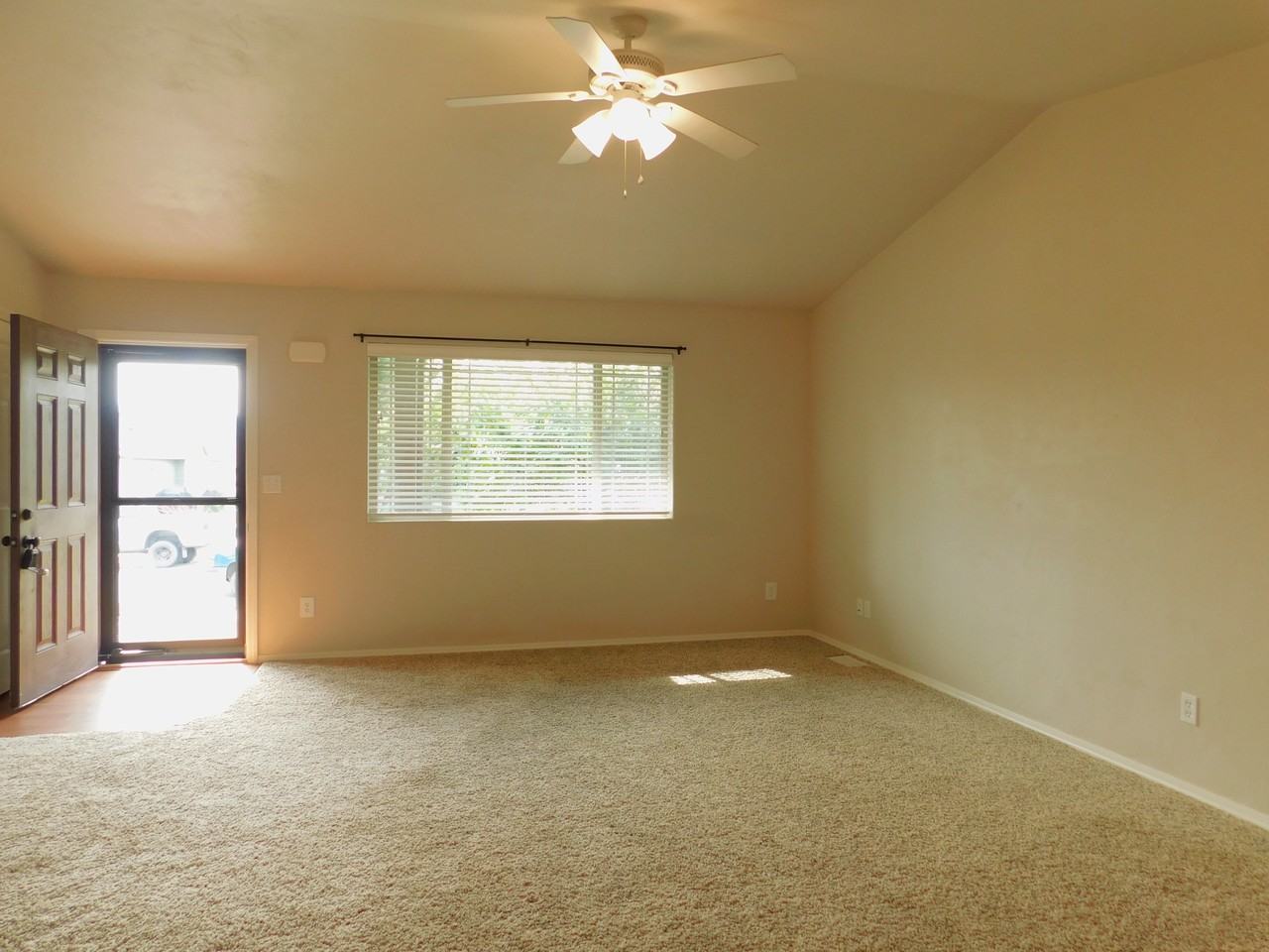 275 Westland Dr #1 - Photo 6 of 20