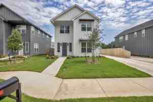 featured image of 2318 S 4th St #1
