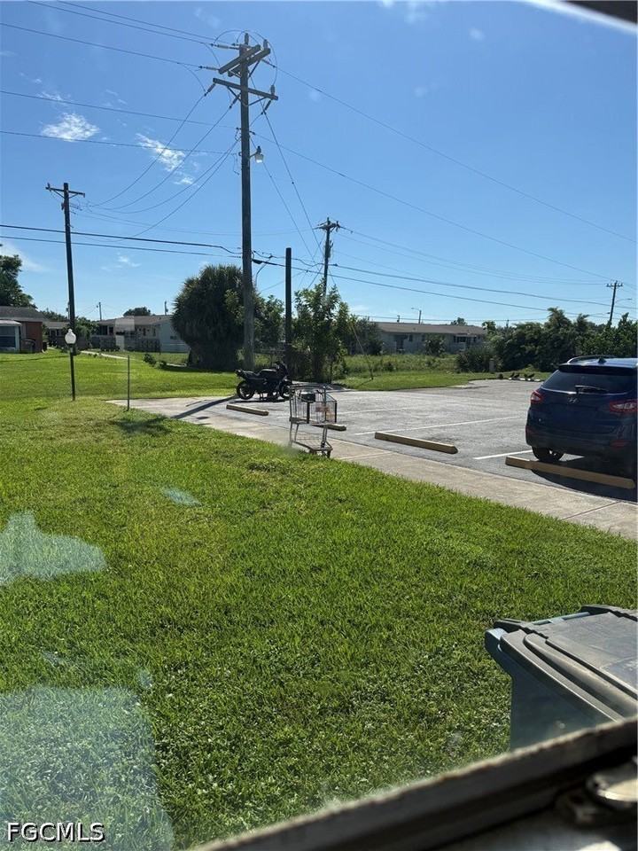 1131 S Loop Blvd - Photo 6 of 19
