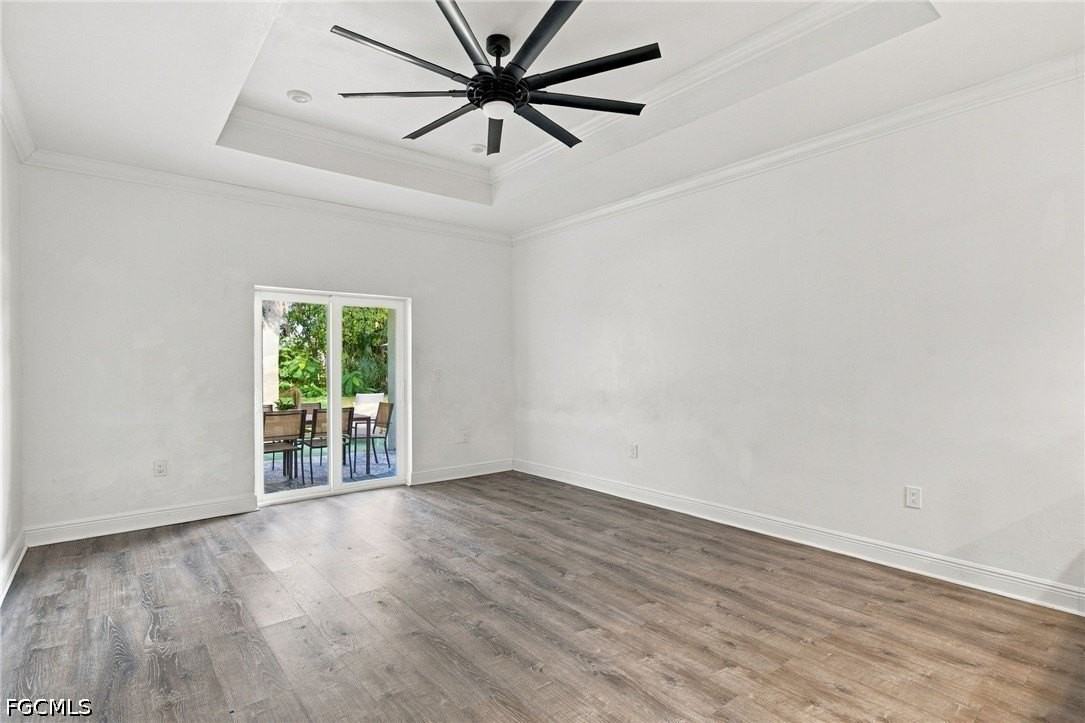 2116 Palm Ave - Photo 5 of 20