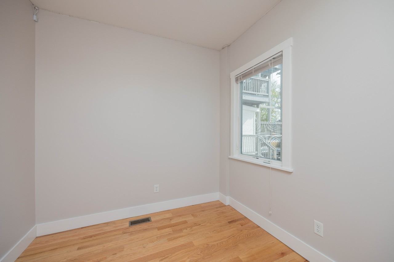 827 E University Ave #1 - Photo 3 of 16