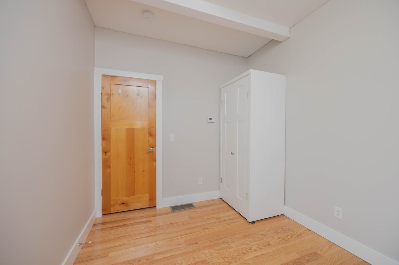 827 E University Ave #1 - Photo 4 of 16