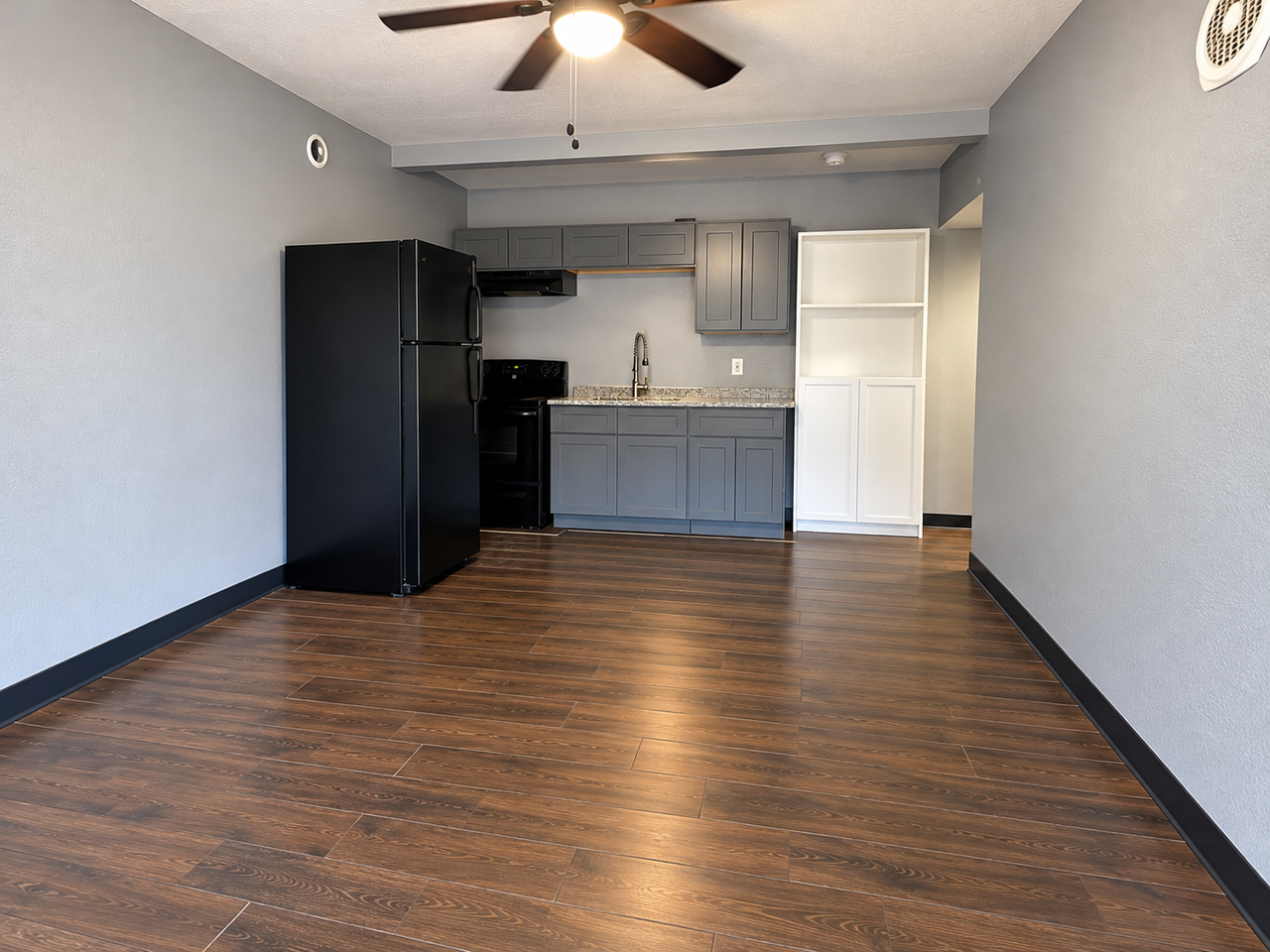 1040 Freeport St #55 - Photo 2 of 2