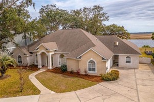 featured image of 154 Royal Dr