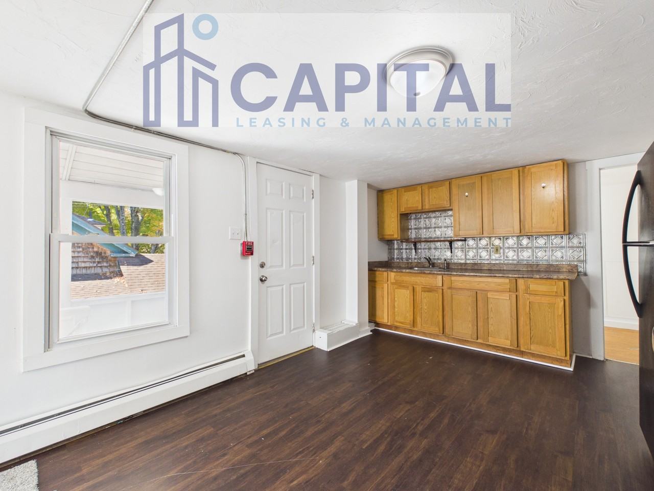 90 Laurel Hill Ave #B - Photo 4 of 20