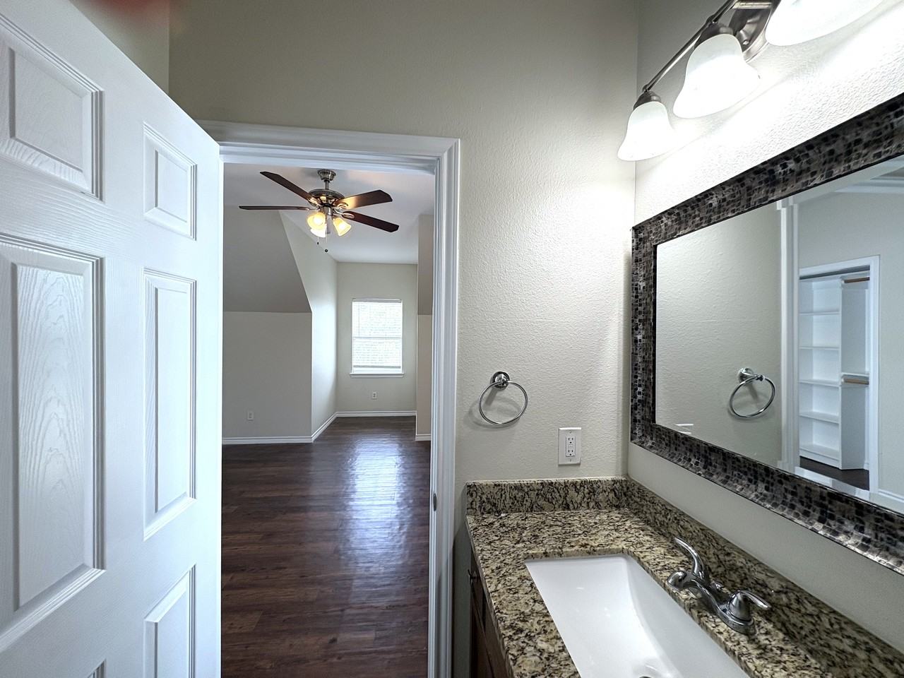 1105 Carolina St #1 - Photo 7 of 18