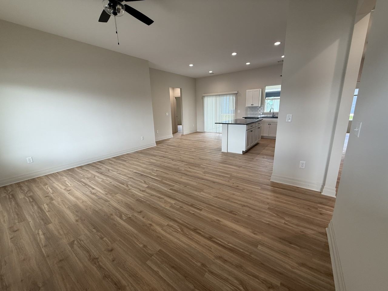 1823 E Liam Ct #1 - Photo 3 of 20