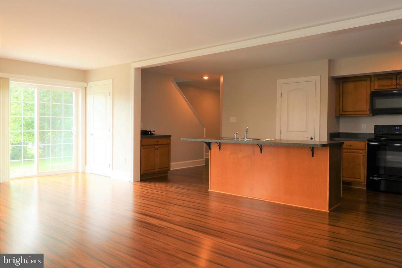 26 Heffner Ln #1 - Photo 4 of 42