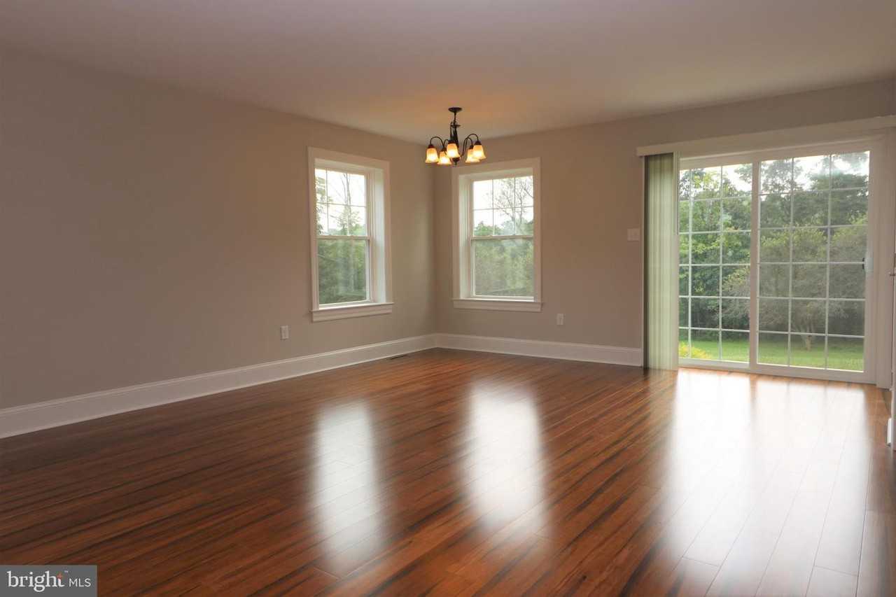 26 Heffner Ln #1 - Photo 5 of 42