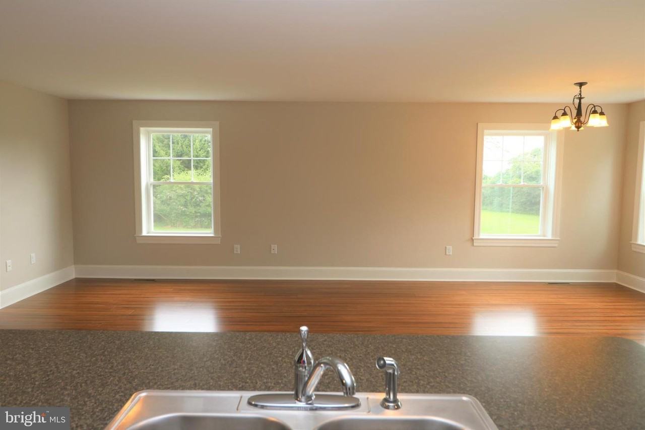 26 Heffner Ln #1 - Photo 6 of 42