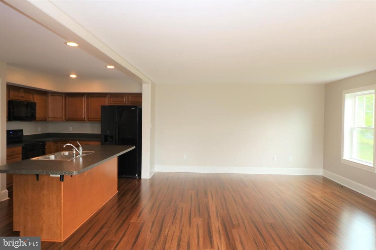 26 Heffner Ln #1 - Photo 7 of 42